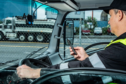 How can distracted truck drivers cause serious accidents?