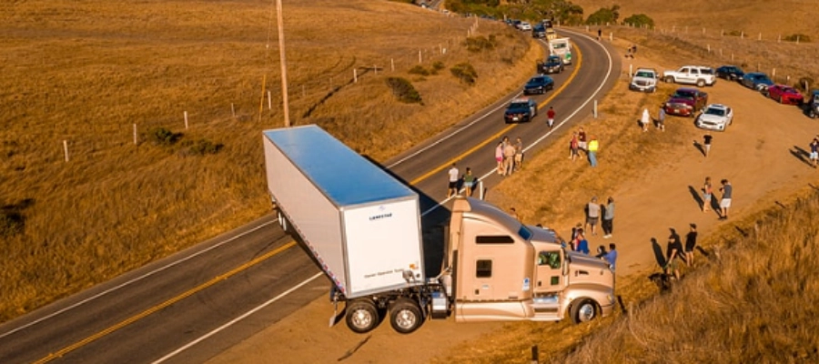 Truck Accident Lawyers Helping People Injured in Jackknife Accidents